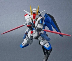 BANDAI GUN82949 GUNPLA SD GUNDAM CROSS SILHOUETTE FREEDOM GUNDAM -Célèbre Jouets Magasin sdgcs008 freedom gundam 3