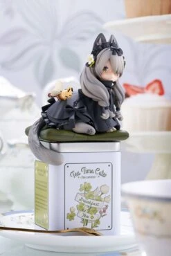RIBOSE Decorated Life Collection Statuette PVC Tea Time Cats British Shorthair 18 Cm -Célèbre Jouets Magasin x rbs19010 h